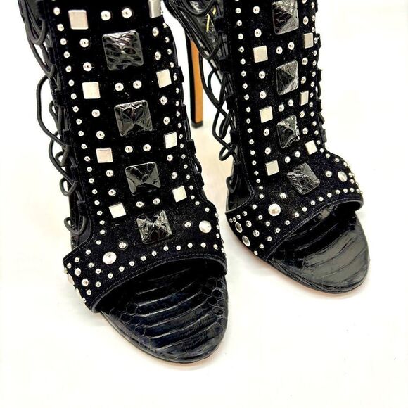 Brian Atwood ‘Lalouche’ Heel - Picture 6 of 10